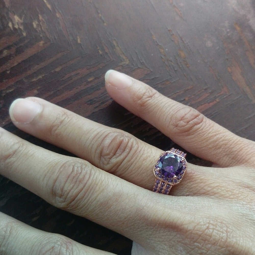 Rose gold ring